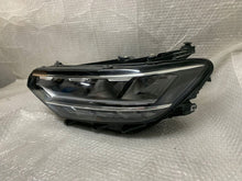 Laden Sie das Bild in den Galerie-Viewer, Frontscheinwerfer VW Passat B8 3G1941035P LED Links Scheinwerfer Headlight