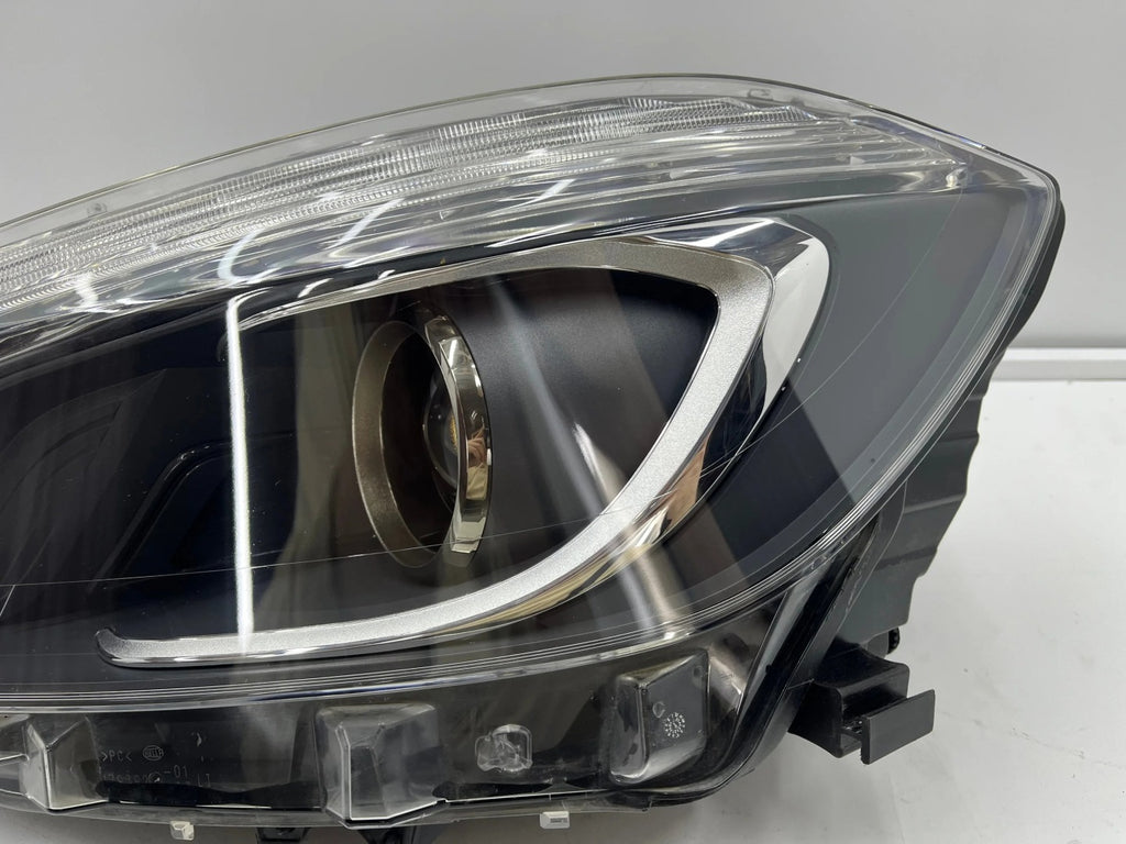 Frontscheinwerfer Mercedes-Benz W176 A1768201161 Xenon Links Headlight SCH9797709941tv