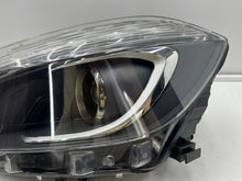 Laden Sie das Bild in den Galerie-Viewer, Frontscheinwerfer Mercedes-Benz W176 A1768201161 Xenon Links Headlight SCH9797709941tv