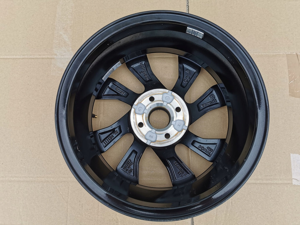 1x Alufelge 15 Zoll 5.5" 4x100 41ET Glanz Schwarz 1S0601025CE VW Saj Rim Wheel