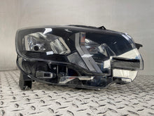 Load image into Gallery viewer, Frontscheinwerfer Peugeot Partner Rifter 9816826880 90146195 Rechts Headlight SCH4342542563az