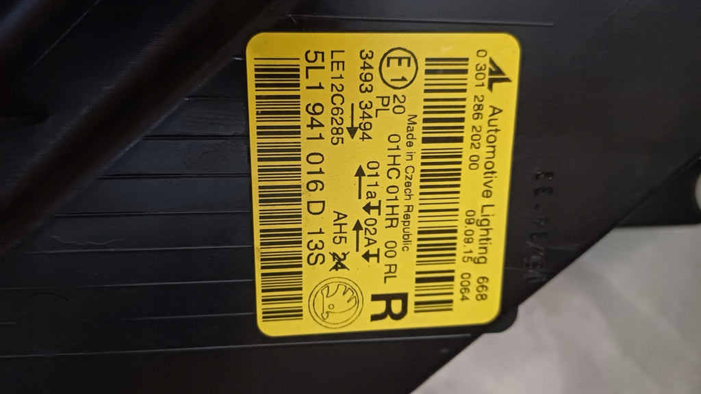 Frontscheinwerfer Skoda Yeti 5L1941016D Rechts Scheinwerfer Headlight SCH3358099499iu