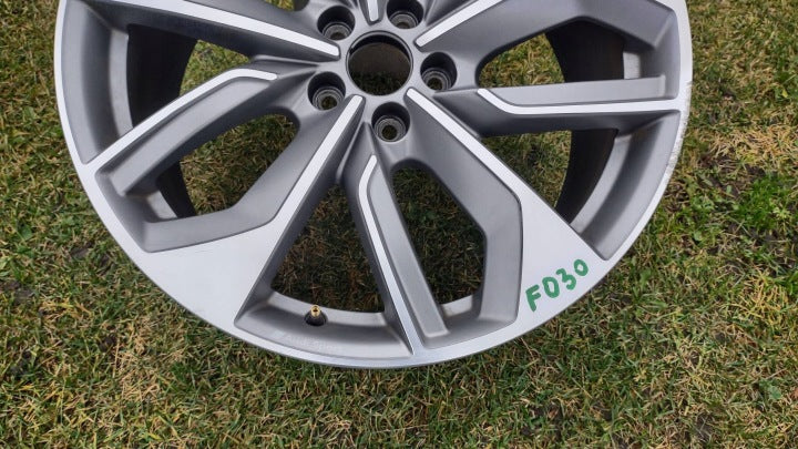 1x Alufelge 20 Zoll 9.0" 5x112 38ET 4KE601025E Audi E-Tron Rim Wheel FEL9179609564jn