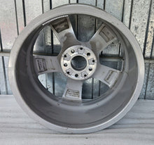 Load image into Gallery viewer, 1x Alufelge 17 Zoll 8.0" 5x112 A2064014600 Mercedes-Benz Rim Wheel FEL6817835636ap