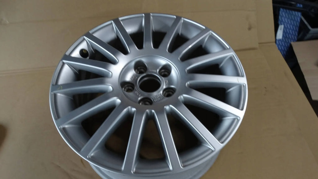 1x Alufelge 17 Zoll 4F0601025T Audi A6 Rim Wheel