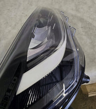 Laden Sie das Bild in den Galerie-Viewer, Frontscheinwerfer Ford Focus NX7B-13E014 85122000 Rechts Scheinwerfer Headlight SCH9691736641wo