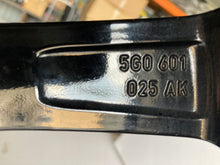 Load image into Gallery viewer, 1x Alufelge 17 Zoll 7.0" 5x112 49ET Glanz Silber 5G0601025AK VW Golf Vii FEL5838582520wm