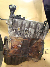 Laden Sie das Bild in den Galerie-Viewer, Motor VW Crafter BJJ 2.5 TDI 88PS 65kW 194TKm Diesel Engine Unkomplett MOT2954429410cr