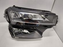Laden Sie das Bild in den Galerie-Viewer, Frontscheinwerfer Skoda Karoq 57B941010 LED Rechts Scheinwerfer Headlight SCH3334896917uv