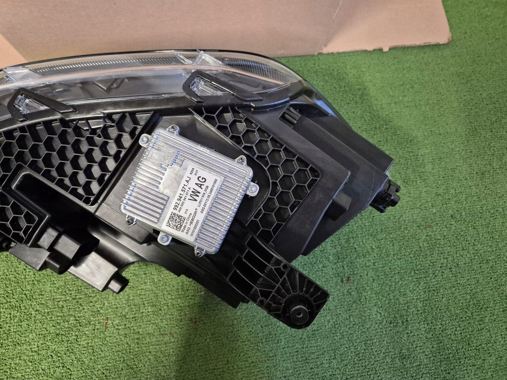 Frontscheinwerfer VW Caddy 2K8941035AJ 2K8941036AJ Full LED Ein Satz Headlight SCH5103668463zn