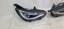 Laden Sie das Bild in den Galerie-Viewer, Frontscheinwerfer Opel Grandland X YP00015980 YP00016180 LED Rechts oder Links SCH8553382192zm