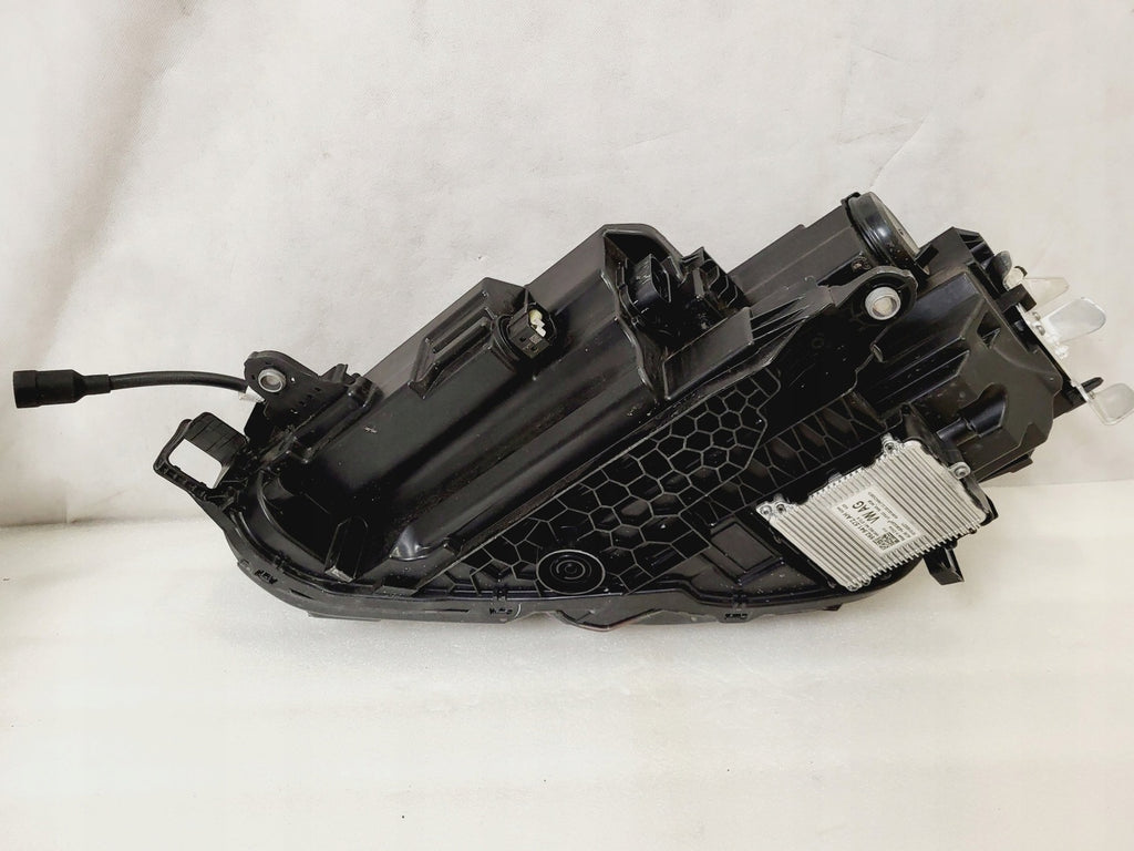 Frontscheinwerfer Skoda Superb I 3P1941016B LF77310 LED Rechts Headlight SCH9560701353uj