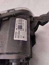 Laden Sie das Bild in den Galerie-Viewer, Frontscheinwerfer Citroën C3 III 9820059680 Ein Satz Scheinwerfer Headlight SCH3384909126nb