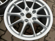 Laden Sie das Bild in den Galerie-Viewer, 1x Alufelge 17 Zoll 9.0" 5x130 99636212802 Porsche 996 Rim Wheel FEL8155944708uc
