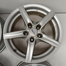 Laden Sie das Bild in den Galerie-Viewer, 4x Alufelge 16 Zoll 6.5" 5x114.3 39ET Nissan Qashqai I Pulsar Rim Wheel FEL1055754088vk