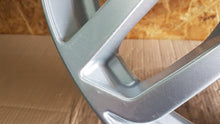 Load image into Gallery viewer, 1x Alufelge 17 Zoll 7.0&quot; 5x114.3 53ET Kia Proceed Rim Wheel