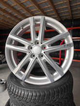 Laden Sie das Bild in den Galerie-Viewer, 1x Alufelge 19 Zoll 5x112 6877328 BMW 1 Rim Wheel FEL4521734435hg