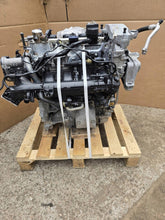 Load image into Gallery viewer, Motor Mercedes-Benz 274910 1.6 110TKm 2014 Benzin Engine Komplett
