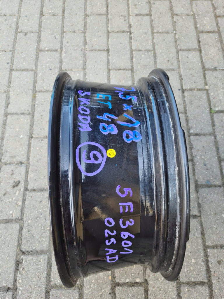 1x Alufelge 18 Zoll 7.5" 5x112 48ET Glanz Schwarz 5E3601025AD Mg Octavia 5e3 Iv FEL8572231999lk