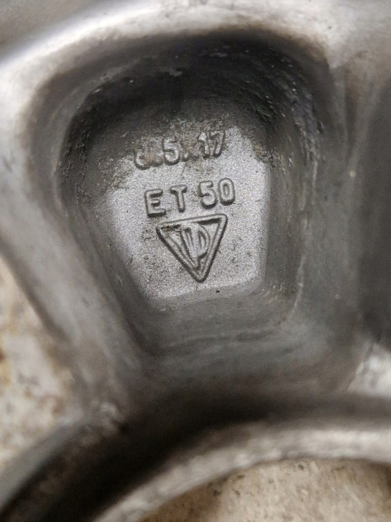 1x Alufelge 17 Zoll 8.5" 5x130 50ET 9963621205 Porsche 911 996 Rim Wheel FEL5080657950sq