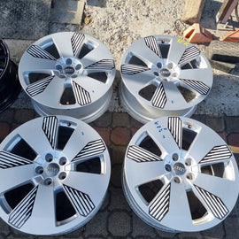 4x Alufelge 19 Zoll 8.0