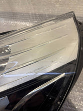 Laden Sie das Bild in den Galerie-Viewer, Frontscheinwerfer Renault Clio IV 260603442R 010340111000101253362 Links SCH4909602467yj