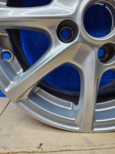 Load image into Gallery viewer, 1x Alufelge 15 Zoll 6.0" 4x108 45ET Glanz Silber H1BJ-1007-J1A Ford Fiesta I FEL7777753943qk