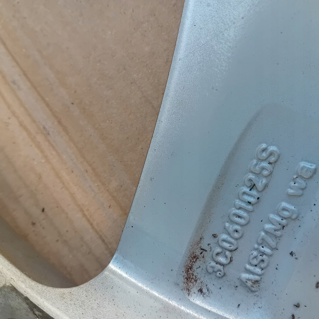 1x Alufelge 17 Zoll 7.5" 5x112 47ET Glanz Silber 3C0601025 VW Passat Rim Wheel FEL3823096736er