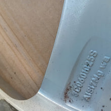 Laden Sie das Bild in den Galerie-Viewer, 1x Alufelge 17 Zoll 7.5" 5x112 47ET Glanz Silber 3C0601025 VW Passat Rim Wheel FEL3823096736er