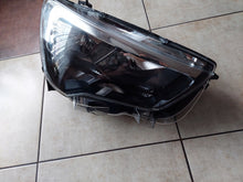 Laden Sie das Bild in den Galerie-Viewer, Frontscheinwerfer Opel E Combo 90145300 9816825480 LED Rechts Headlight