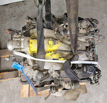 Load image into Gallery viewer, Motor Mitsubishi I 6G74 3.5 GDI 2005 Benzin Engine Unkomplett MOT8687269110qe