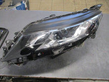 Laden Sie das Bild in den Galerie-Viewer, Frontscheinwerfer Mitsubishi L200 W472526413 Links Scheinwerfer Headlight SCH7781207297sm