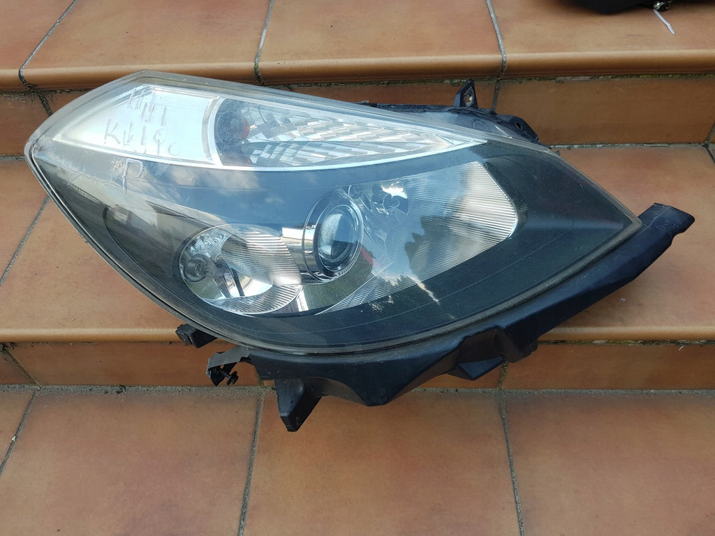 Frontscheinwerfer Renault Clio III LED Ein Stück (Rechts oder Links) Headlight