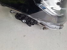 Laden Sie das Bild in den Galerie-Viewer, Frontscheinwerfer Toyota Corolla 81110-02S60 Full LED Rechts Headlight SCH9054595366dq
