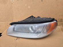 Laden Sie das Bild in den Galerie-Viewer, Frontscheinwerfer Volvo Xc70 31214347 39217212 Xenon Links Headlight