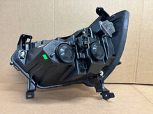Laden Sie das Bild in den Galerie-Viewer, Frontscheinwerfer Renault Master I 260105567R Rechts Scheinwerfer Headlight SCH7454995279kq