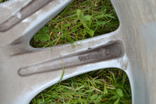 Load image into Gallery viewer, 1x Alufelge 20 Zoll 9.0" 5x130 60ET Glanz 7L5601025N Porsche Cayenne Rim Wheel FEL3635518850ri