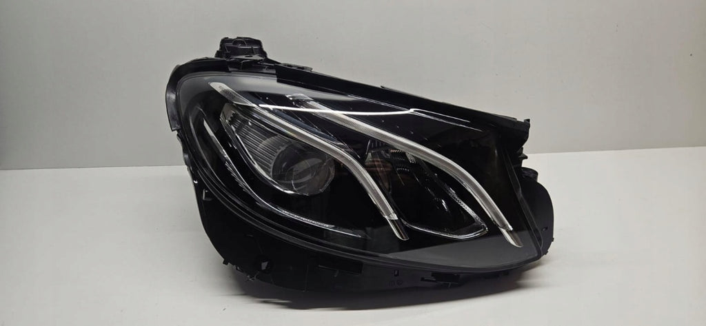 Frontscheinwerfer Mercedes-Benz W213 A2139068808 LED Rechts Headlight SCH8074405757pc