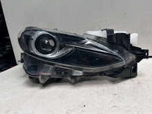 Laden Sie das Bild in den Galerie-Viewer, Frontscheinwerfer Mazda 3 BHN3-51030 Xenon Rechts Scheinwerfer Headlight SCH2075912026zd