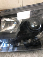 Laden Sie das Bild in den Galerie-Viewer, Frontscheinwerfer VW T5 SK3401-VWT503 SK3402-VWT503 Ein Satz Headlight SCH7330854759vt