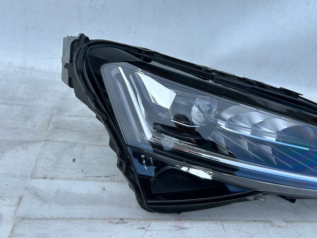 Frontscheinwerfer Skoda Superb III 3V1941016D Full LED Rechts Headlight