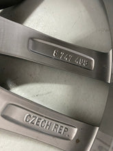 Laden Sie das Bild in den Galerie-Viewer, 1x Alufelge 18 Zoll 9.0" 5x112 44ET 7855082 BMW 5 G30 Rim Wheel FEL3790021142hk