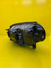 Load image into Gallery viewer, Frontscheinwerfer Peugeot Expert Traveller 9808235780 Xenon Rechts Headlight SCH6818119160hf