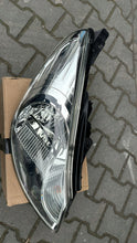 Laden Sie das Bild in den Galerie-Viewer, Frontscheinwerfer Hyundai I10 Rechts Scheinwerfer Headlight