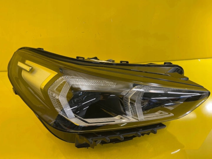 Frontscheinwerfer BMW X1 5A9A228-01 LED Rechts Scheinwerfer Headlight SCH9652923155am