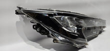 Laden Sie das Bild in den Galerie-Viewer, Frontscheinwerfer Toyota Corolla 81150-02S60 Full LED Rechts Headlight SCH4053895259jc