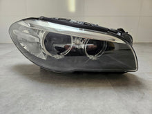 Laden Sie das Bild in den Galerie-Viewer, Frontscheinwerfer BMW F10 7317132 Xenon Rechts Scheinwerfer Headlight SCH3786174918qe