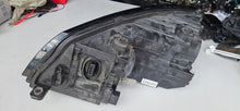 Load image into Gallery viewer, Frontscheinwerfer VW Touran 1T1941752G Xenon Rechts Scheinwerfer Headlight