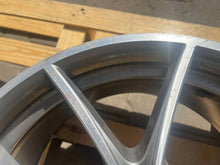 Laden Sie das Bild in den Galerie-Viewer, 1x Alufelge 20 Zoll 5x120 6792598 BMW 5 F11 F10 Rim Wheel FEL7629603744br