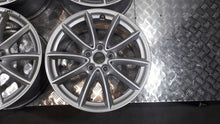 Laden Sie das Bild in den Galerie-Viewer, 4x Alufelge 17 Zoll 7.5" 5x120 52ET 6856061 BMW F39 F48 Rim Wheel FEL6416895070mt